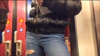 jeans flashing hidden cam hidden cam voyeur teen (18+) upskirt exhibitionists