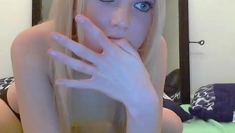 finger cam orgasm teen (18+) blonde dildo