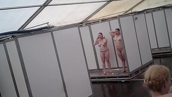 teen-amateur spy german-amateur milf high-definition shower public bathroom amateur