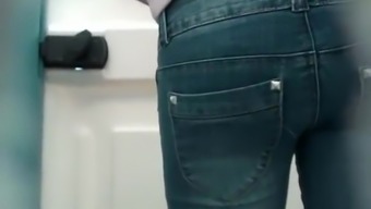 pee jeans panties shower big ass pissing toilet ass