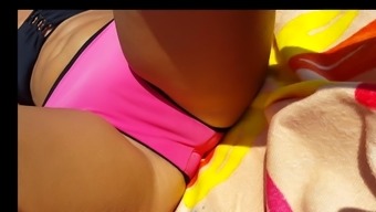 tease spreading flashing high definition voyeur public beach bikini cameltoe exhibitionists