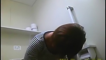 spy pee shower pissing toilet public asian