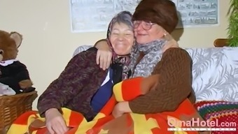 lady grandma game horny mature lesbian