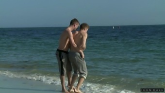gay fucking high definition beach couple doggystyle
